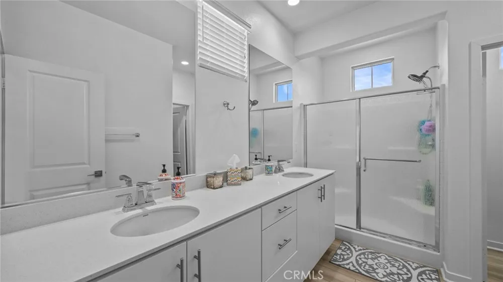 16282 Meadowhouse Avenue Chino, CA 91708