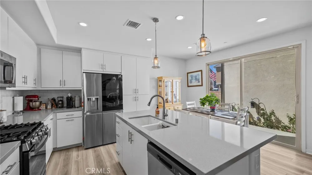 16282 Meadowhouse Avenue Chino, CA 91708