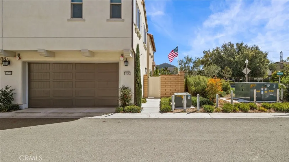 16282 Meadowhouse Avenue Chino, CA 91708