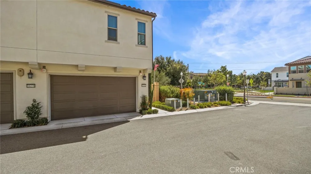 16282 Meadowhouse Avenue Chino, CA 91708