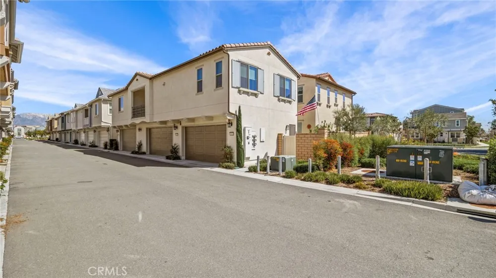 16282 Meadowhouse Avenue Chino, CA 91708