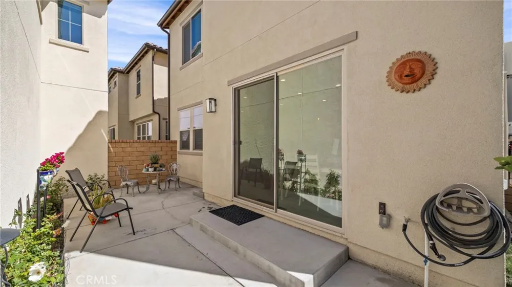 16282 Meadowhouse Avenue Chino, CA 91708