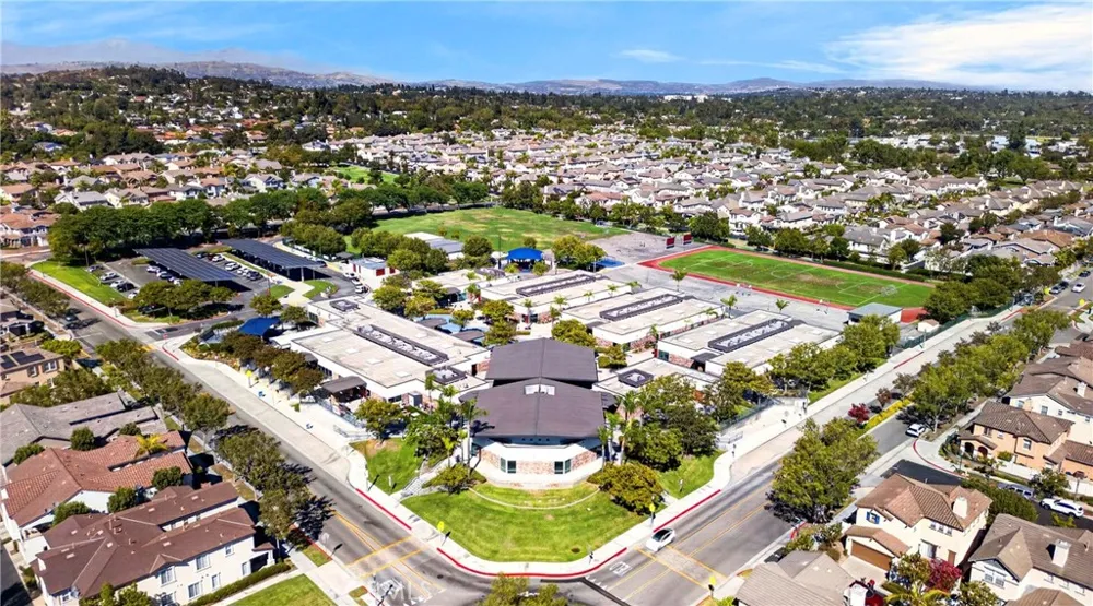 1264 Mcfadden Drive Fullerton, CA 92833