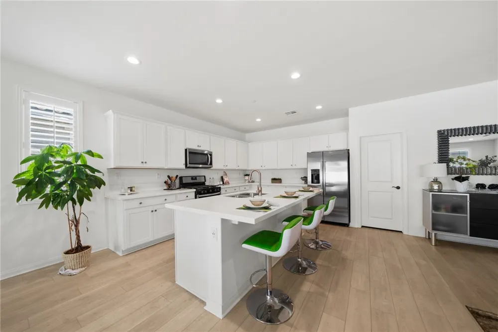 786 Green Court Perris, CA 92571