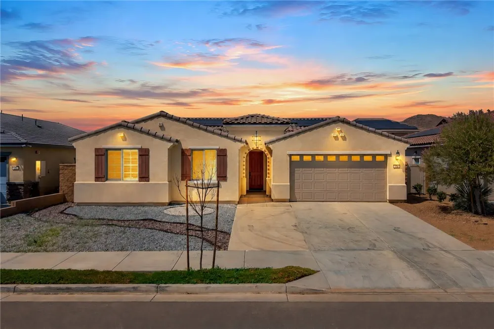 786 Green Court Perris, CA 92571