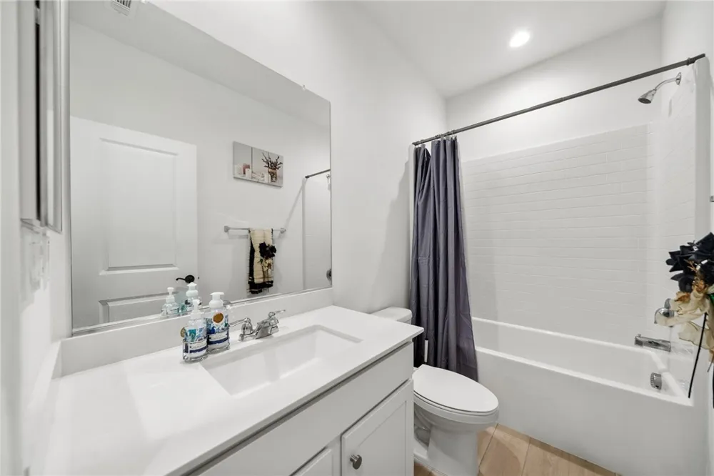786 Green Court Perris, CA 92571