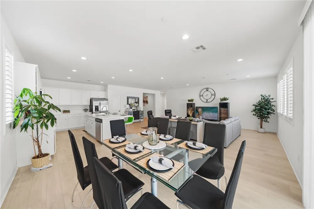 786 Green Court Perris, CA 92571