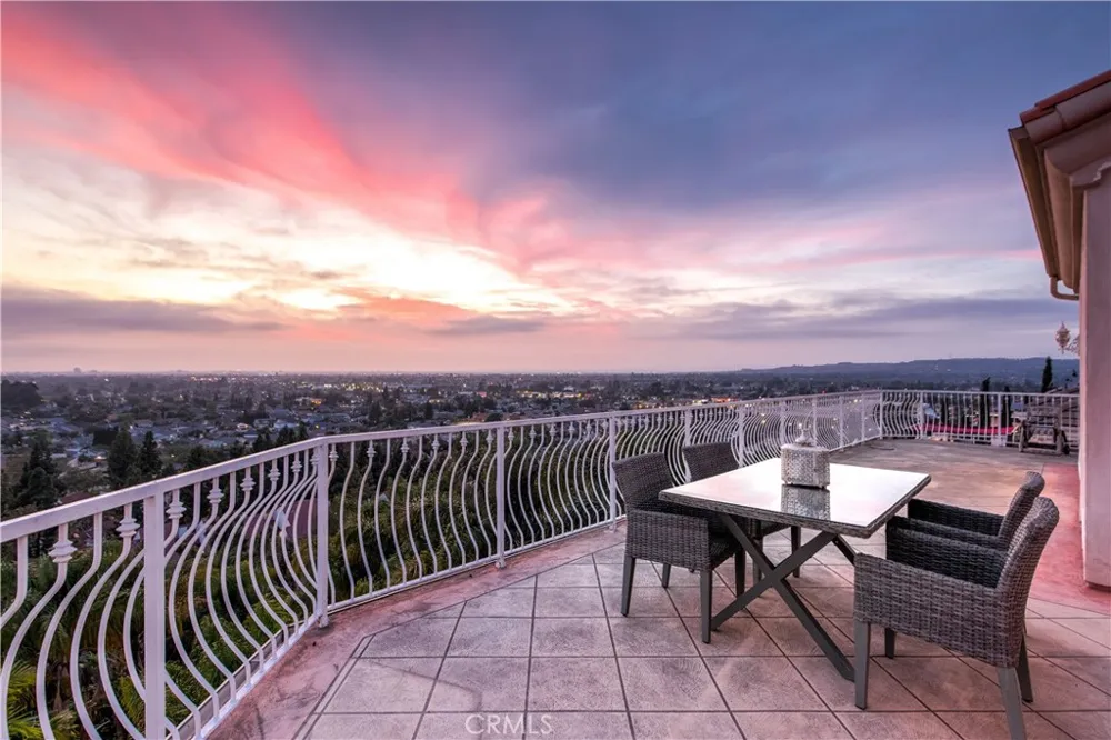 12296 Circula Panorama Santa Ana, CA 92705