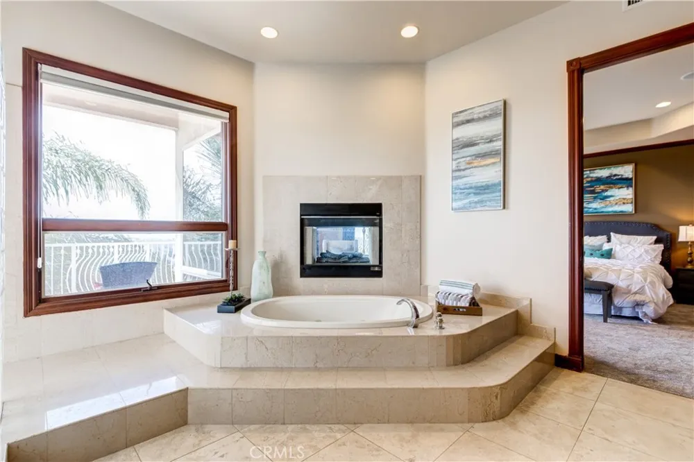 12296 Circula Panorama Santa Ana, CA 92705