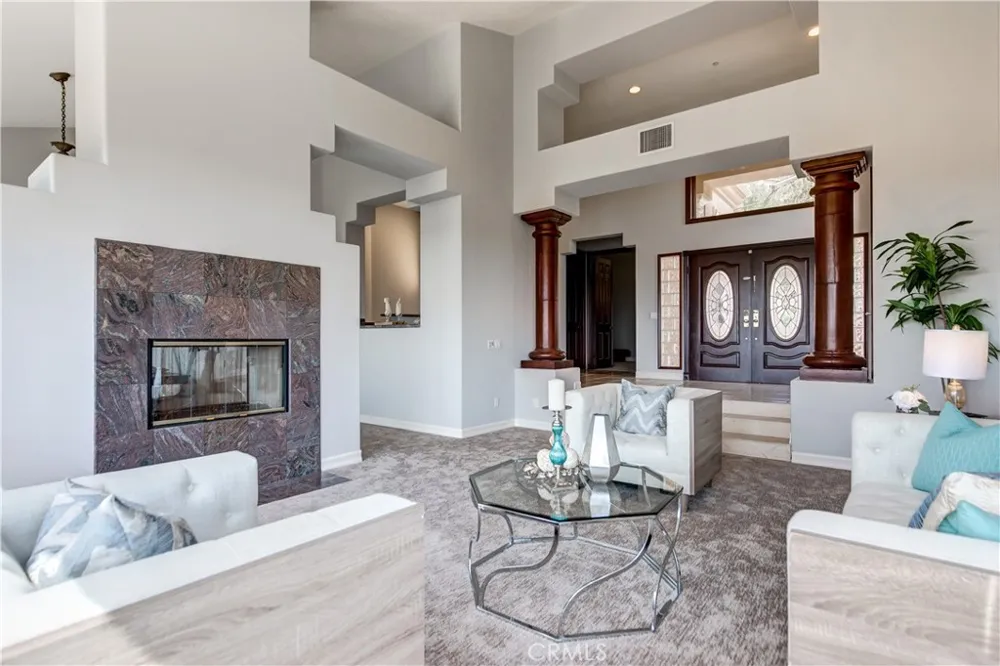 12296 Circula Panorama Santa Ana, CA 92705