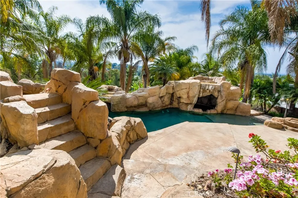 12296 Circula Panorama Santa Ana, CA 92705