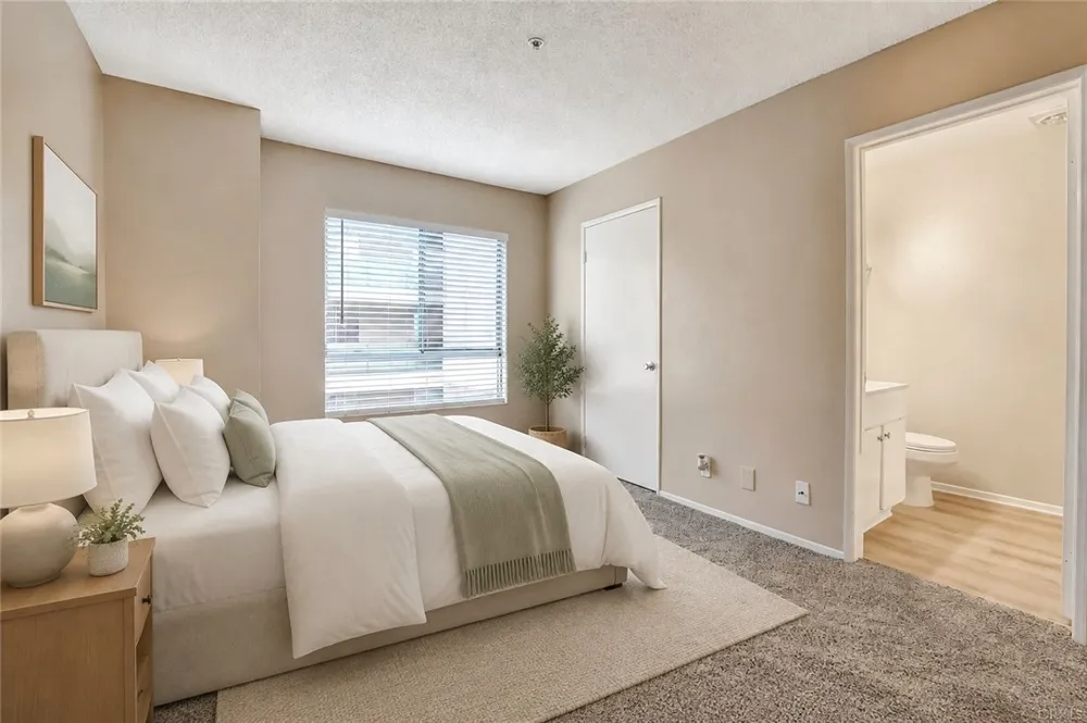 450 E 4th Street #334 Santa Ana, CA 92701