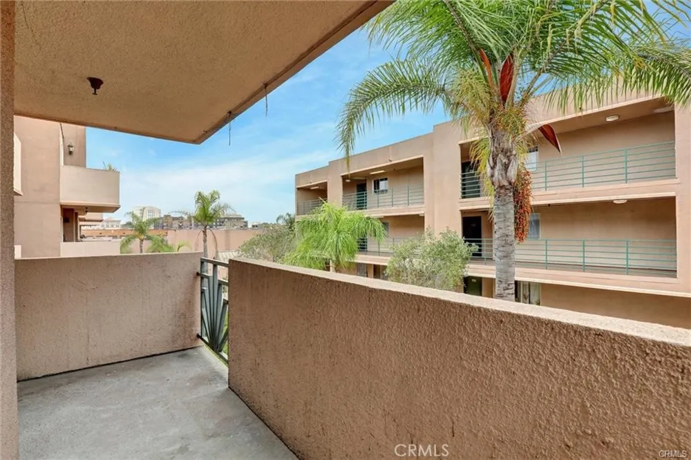 450 E 4th Street #334 Santa Ana, CA 92701
