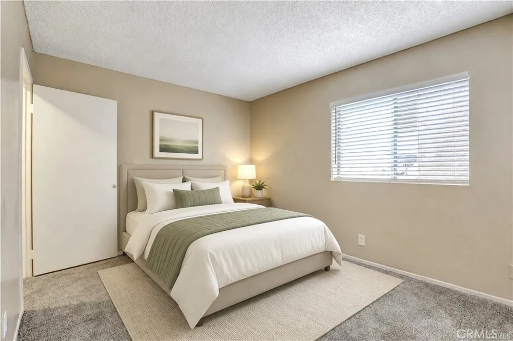 450 E 4th Street #334 Santa Ana, CA 92701