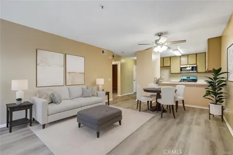 450 E 4th Street #334
