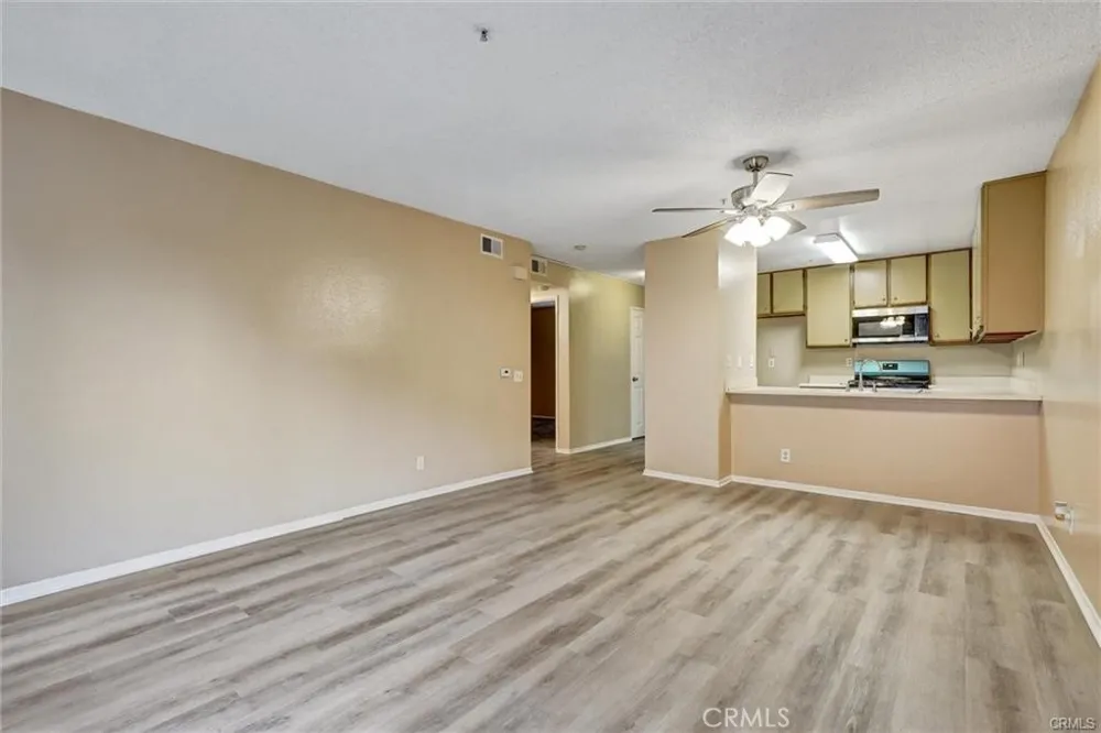 450 E 4th Street #334 Santa Ana, CA 92701
