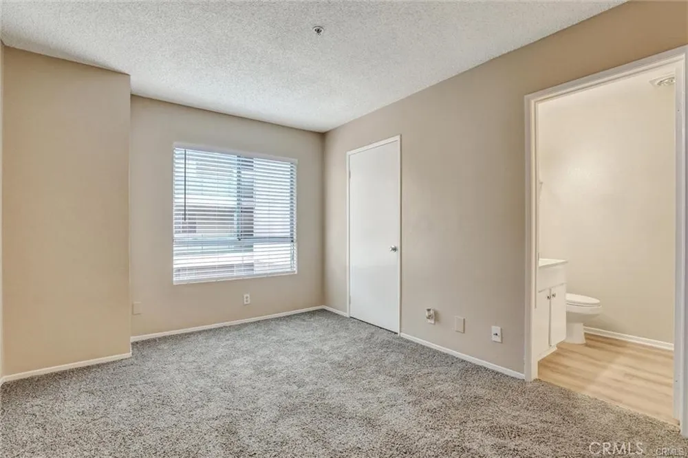 450 E 4th Street #334 Santa Ana, CA 92701