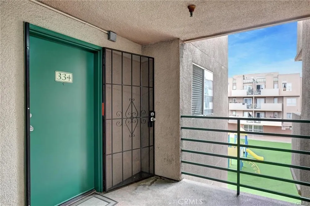 450 E 4th Street #334 Santa Ana, CA 92701
