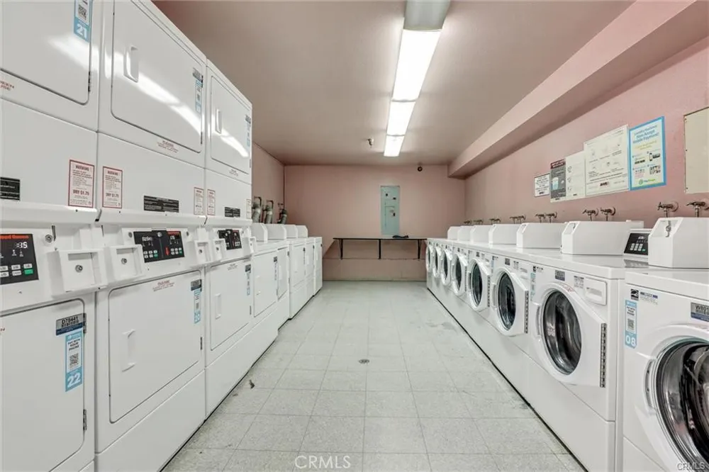 450 E 4th Street #334 Santa Ana, CA 92701