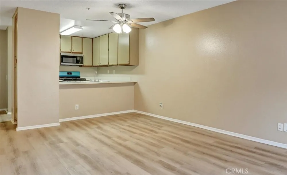 450 E 4th Street #334 Santa Ana, CA 92701