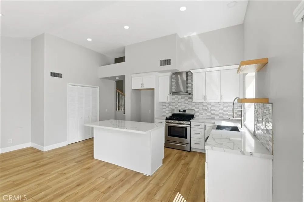 2482 Steven Drive Corona, CA 92879