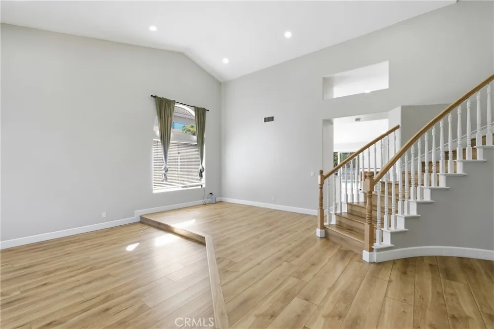 2482 Steven Drive Corona, CA 92879