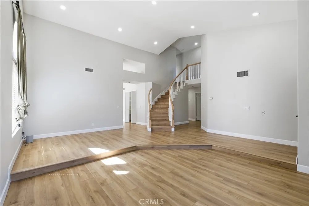 2482 Steven Drive Corona, CA 92879