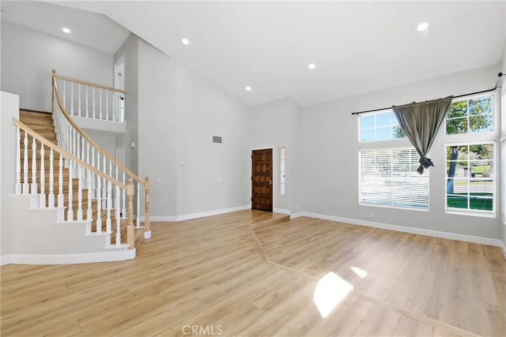 2482 Steven Drive Corona, CA 92879