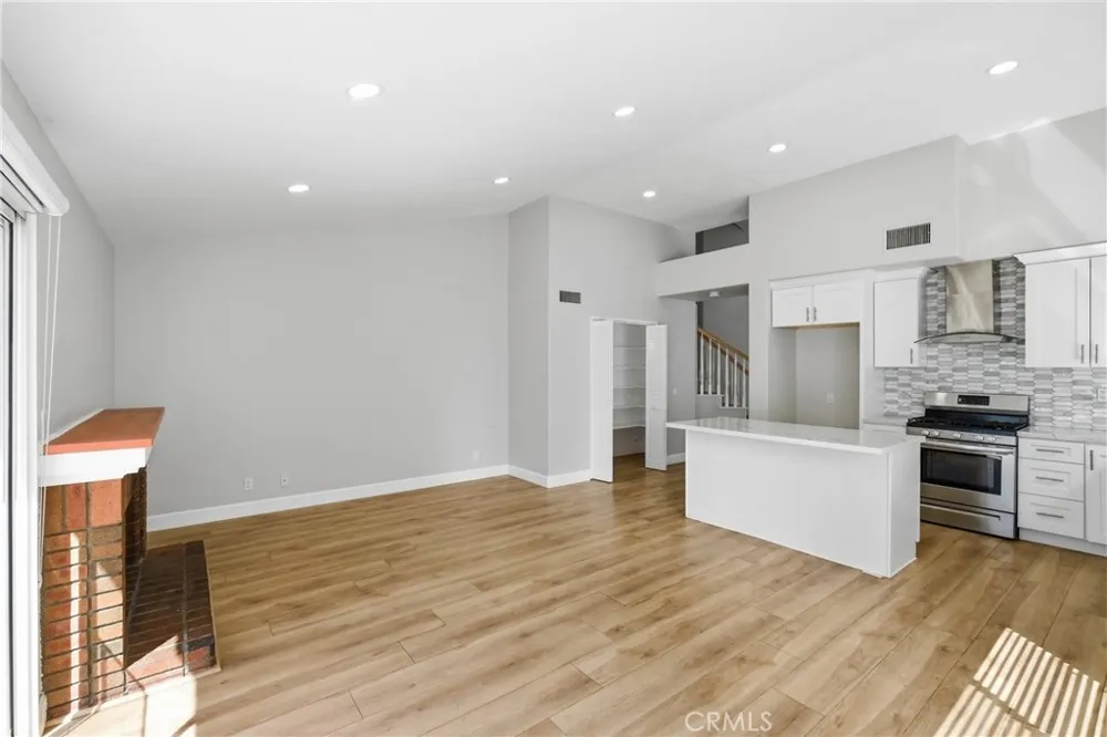 2482 Steven Drive Corona, CA 92879