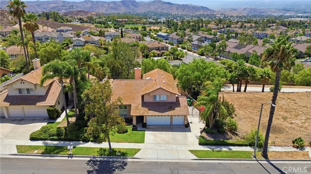 2482 Steven Drive Corona, CA 92879