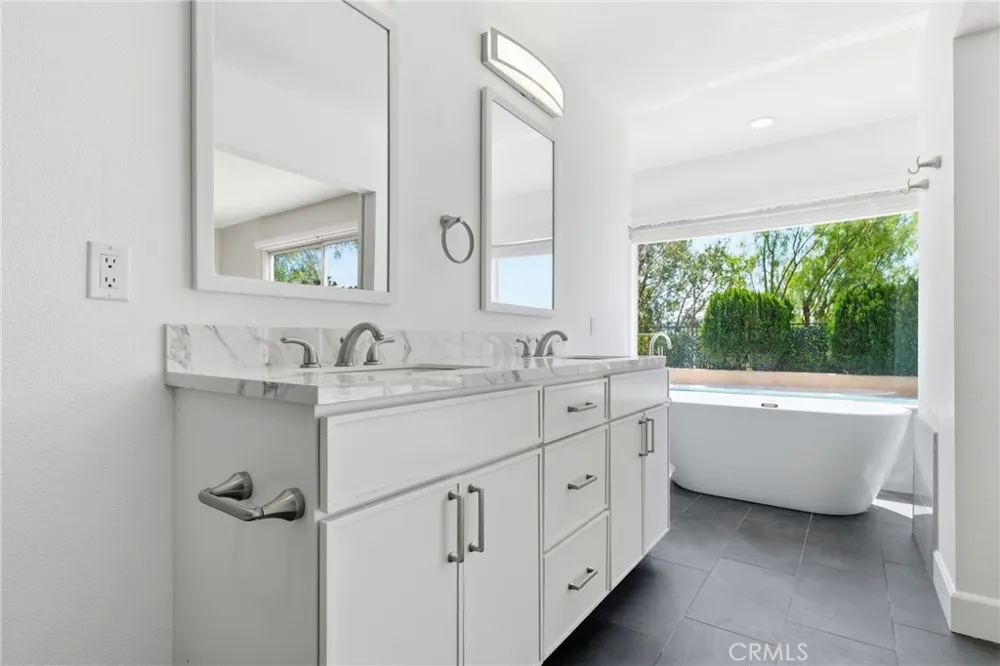 2482 Steven Drive Corona, CA 92879