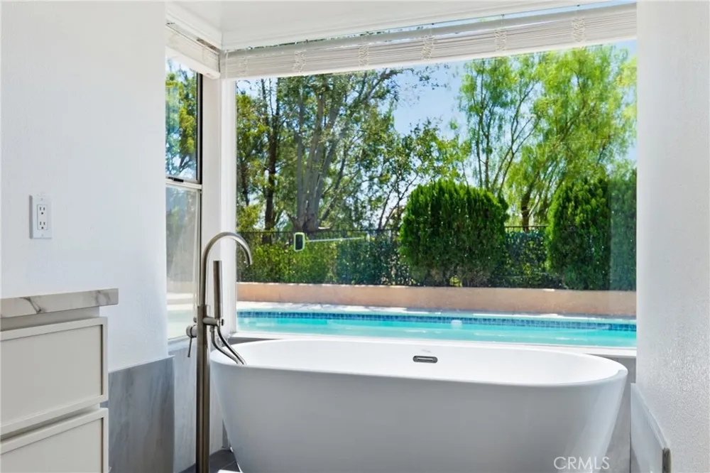 2482 Steven Drive Corona, CA 92879