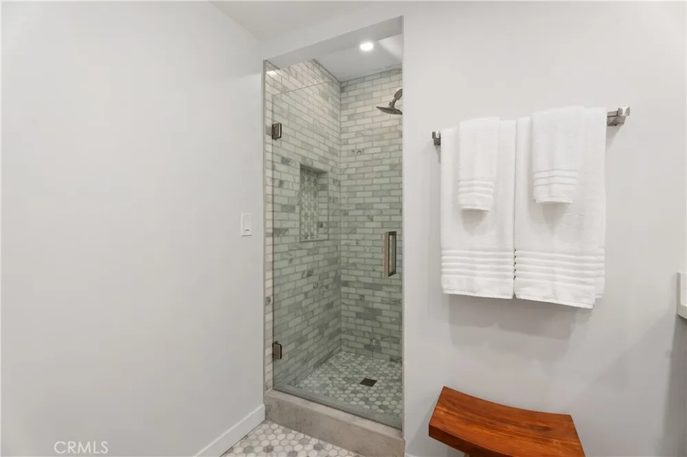 5112 Kingscross Westminster, CA 92683