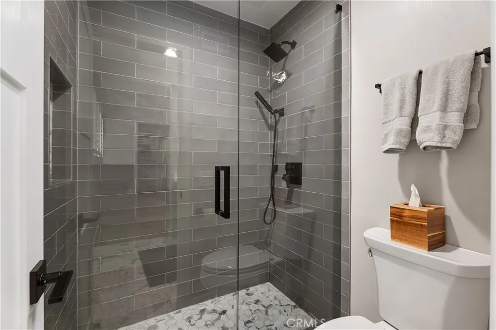 5112 Kingscross Westminster, CA 92683