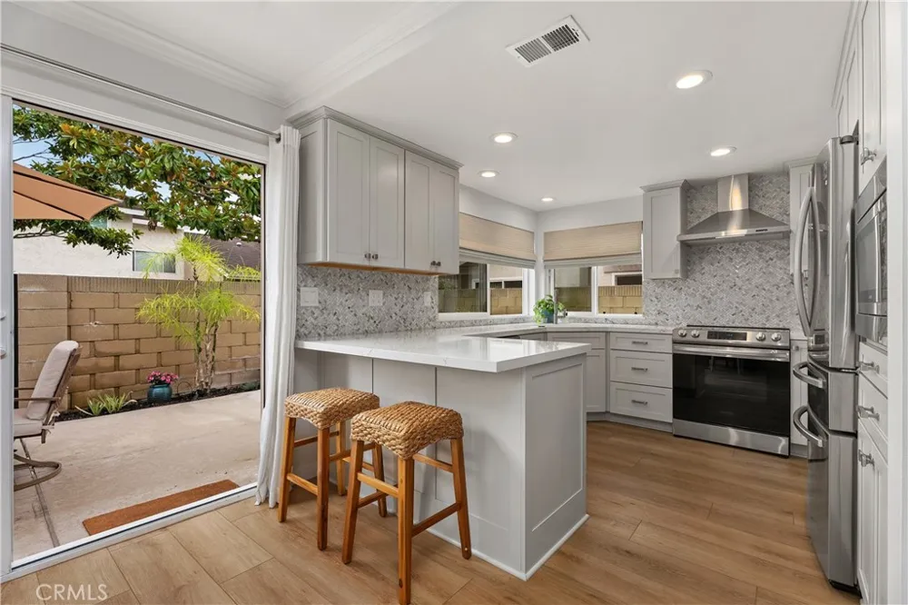 5112 Kingscross Westminster, CA 92683