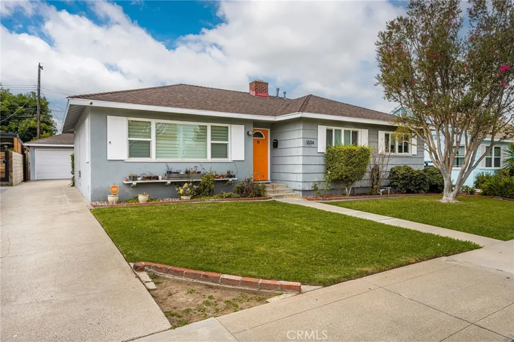 1334 E Collins Orange, CA 92867