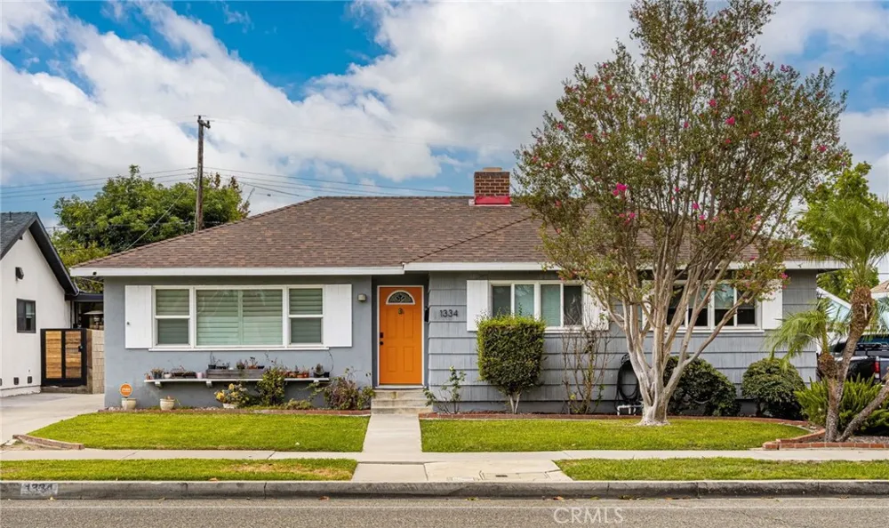 1334 E Collins Orange, CA 92867