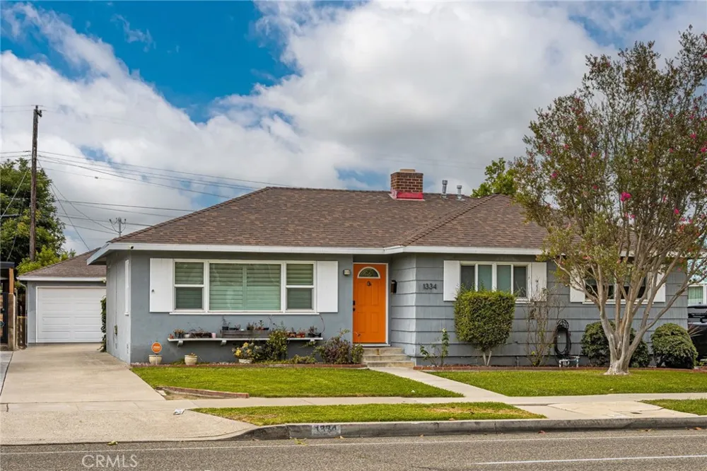 1334 E Collins Orange, CA 92867