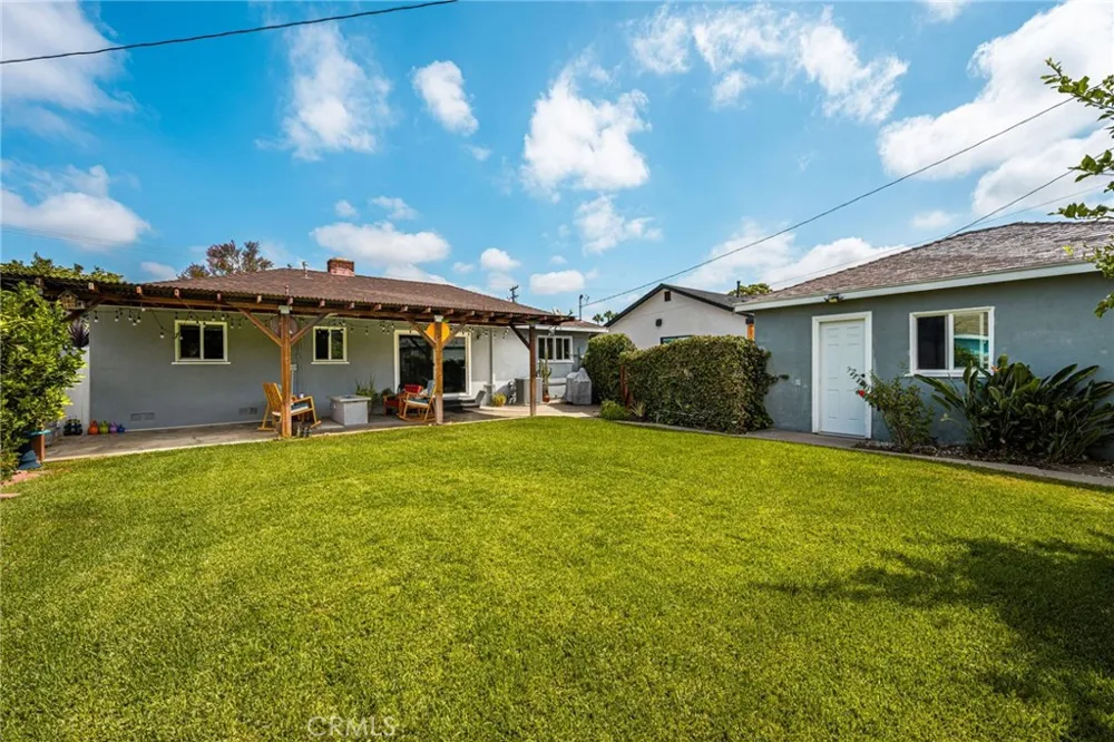 1334 E Collins Orange, CA 92867