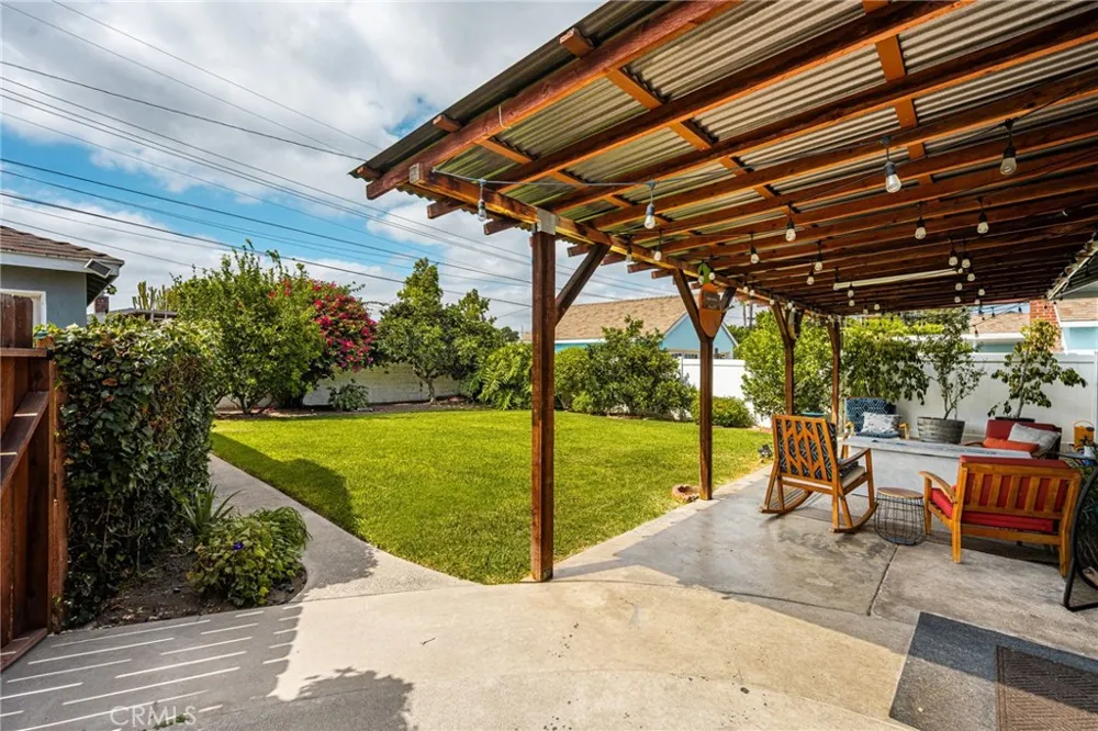 1334 E Collins Orange, CA 92867
