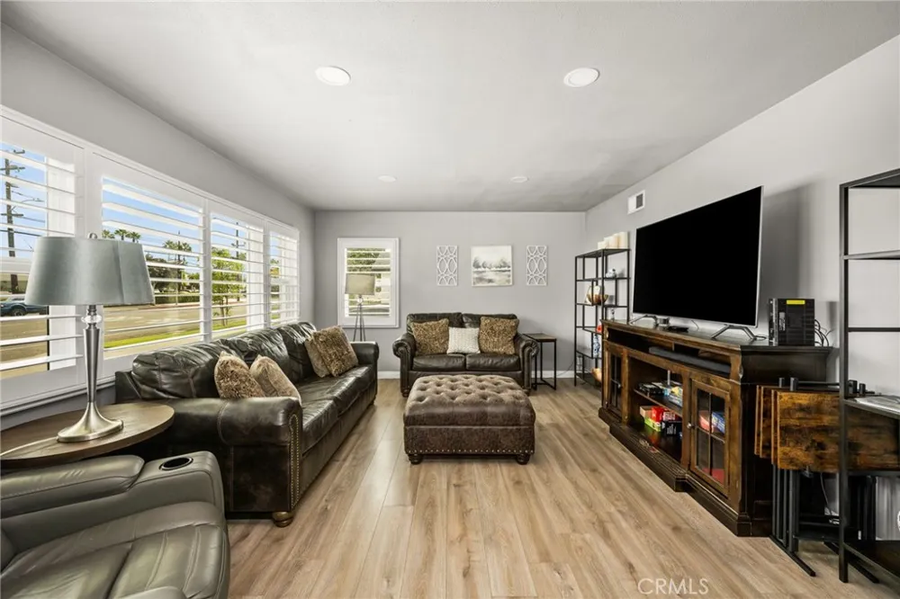 1334 E Collins Orange, CA 92867