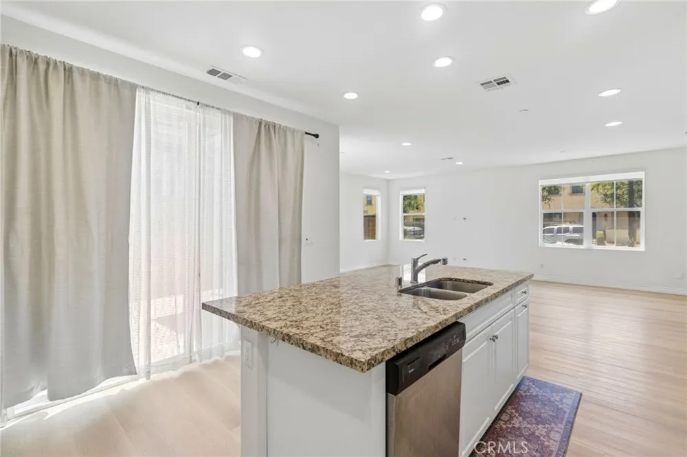 2811 E Kendall Ontario, CA 91761