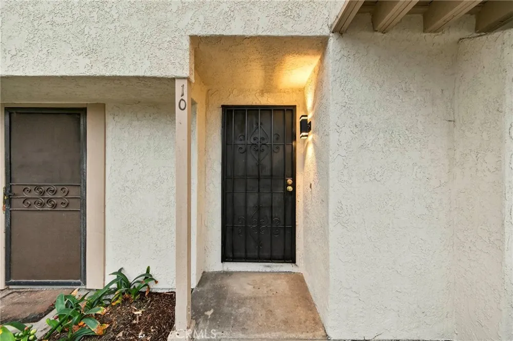 11360 166th #10 Cerritos, CA 90703