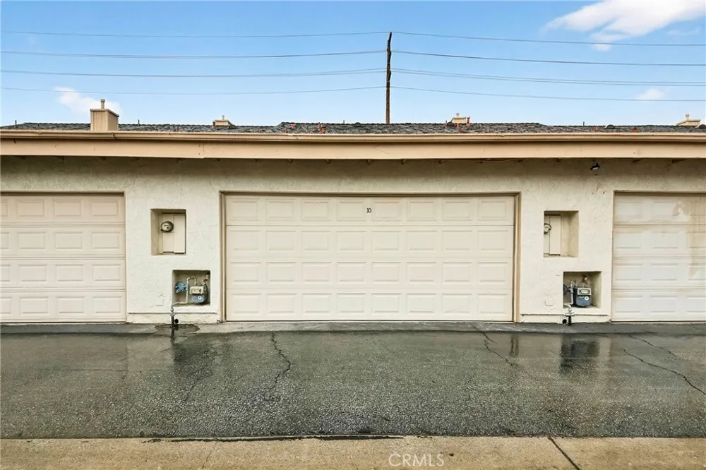 11360 166th #10 Cerritos, CA 90703