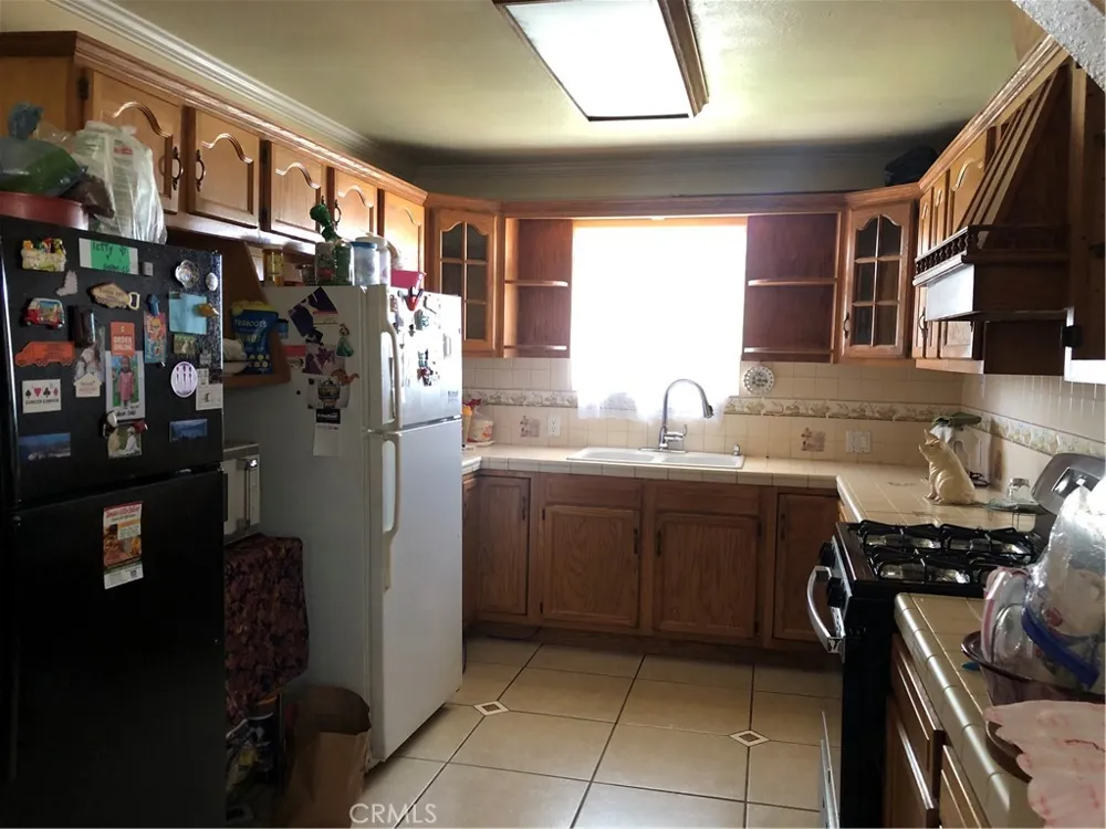 1234 E Oak Street Anaheim, CA 92805