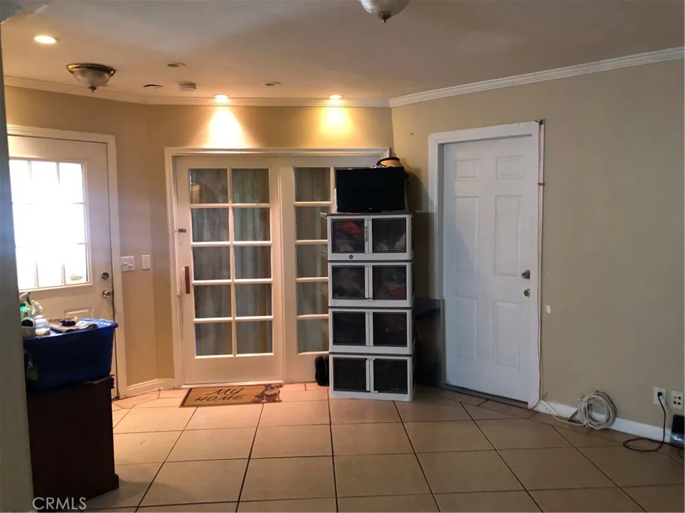 1234 E Oak Street Anaheim, CA 92805