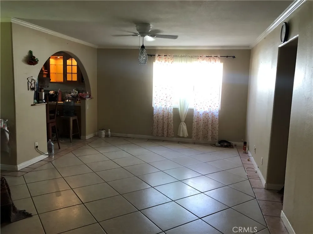 1234 E Oak Street Anaheim, CA 92805