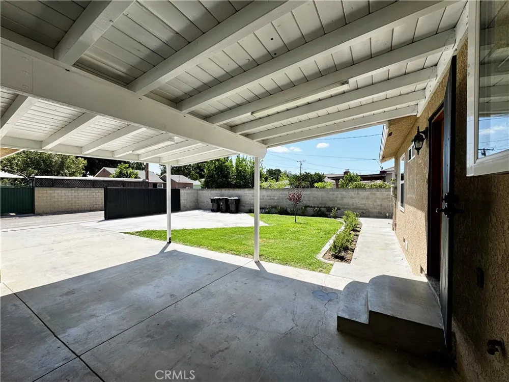 14414 Studebaker Norwalk, CA 90650