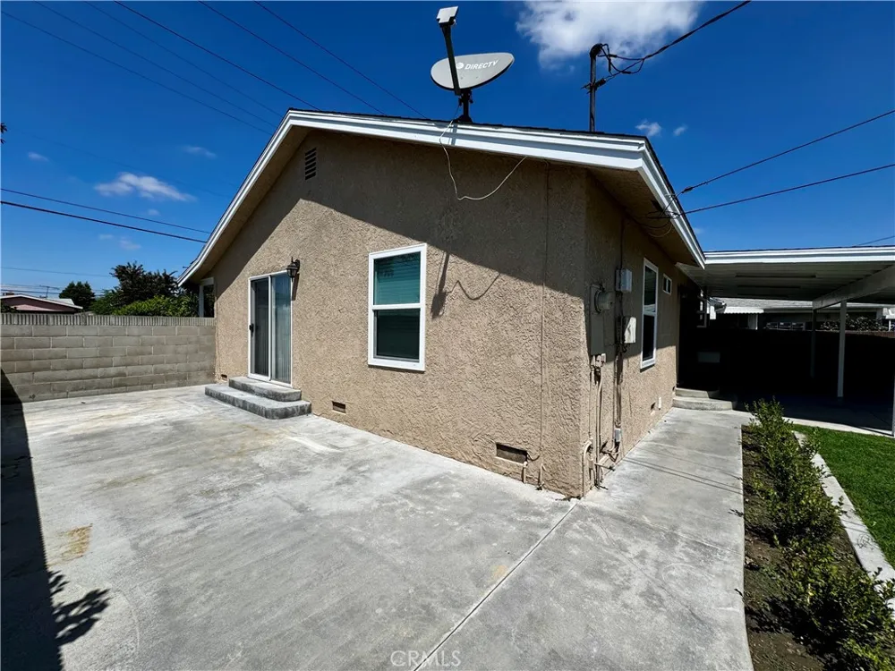 14414 Studebaker Norwalk, CA 90650