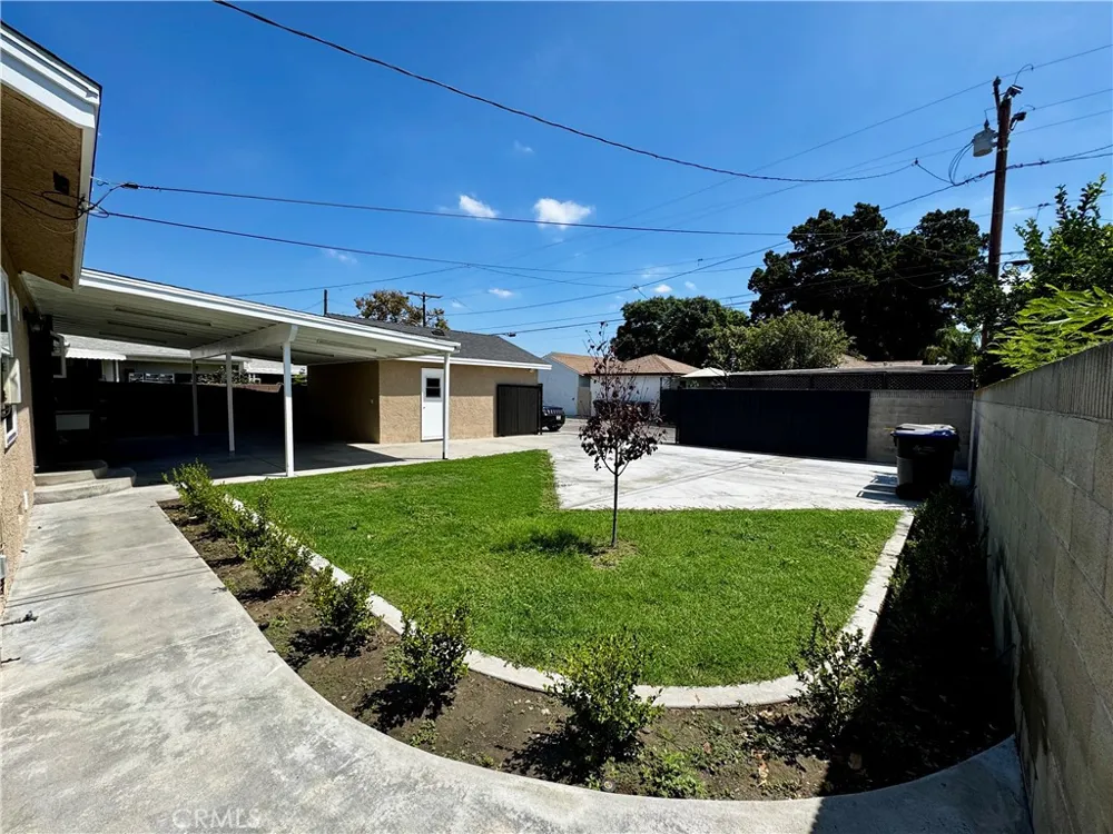 14414 Studebaker Norwalk, CA 90650